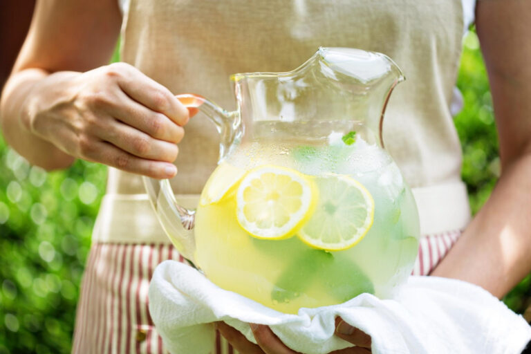 Como Fazer Limonada Suíça Perfeita em 10 Minutos