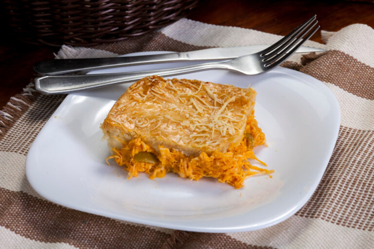 O Melhor Bolo Salgado de Frango que Você Vai Comer!