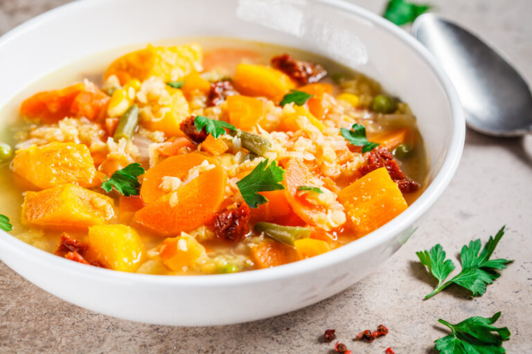 Receita de Sopa de Legumes Cremosa e Leve!
